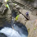 Apartamento Staubbach Beautiful Waterfall