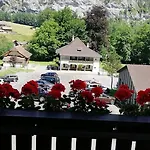 Staubbach Beautiful Waterfall * Lauterbrunnen