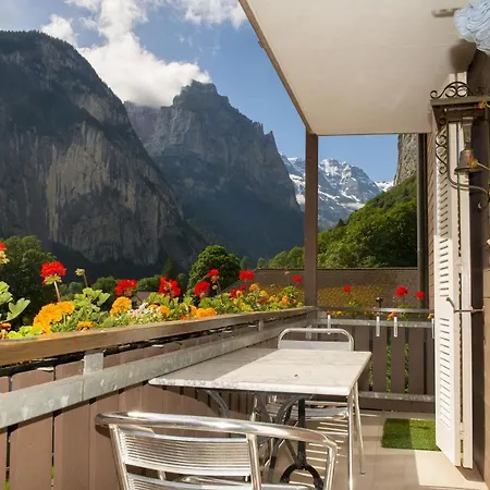 Staubbach Beautiful Waterfall Apartment *
