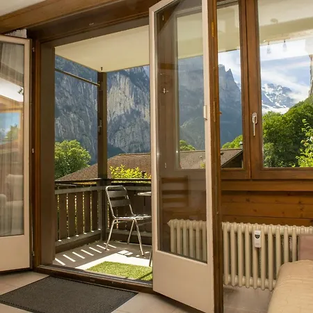 Staubbach Beautiful Waterfall * Lauterbrunnen