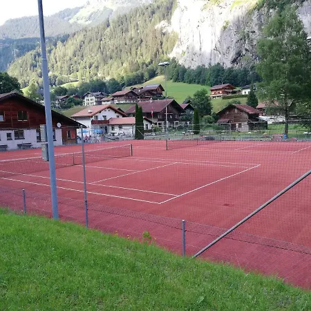 Staubbach Beautiful Waterfall شقة *