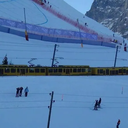 شقة Staubbach Beautiful Waterfall لوتربرونن