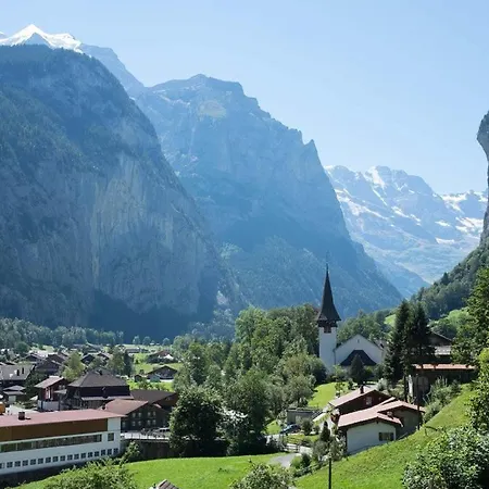 Staubbach Beautiful Waterfall * Lauterbrunnen