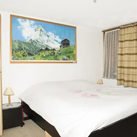 Staubbach Beautiful Waterfall Lauterbrunnen