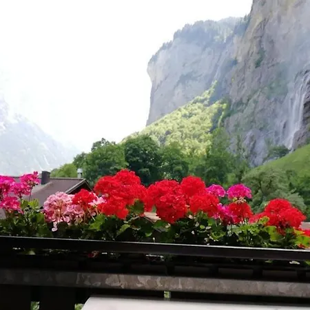 Staubbach Beautiful Waterfall Apartment *