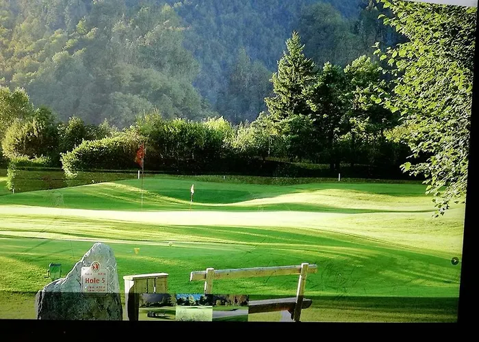 Staubbach Beautiful Waterfall Lauterbrunnen