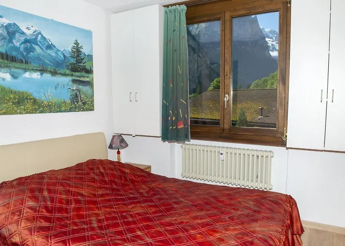 Staubbach Beautiful Waterfall * Lauterbrunnen