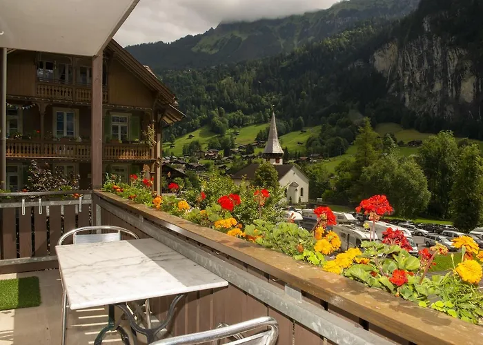 Staubbach Beautiful Waterfall Lauterbrunnen