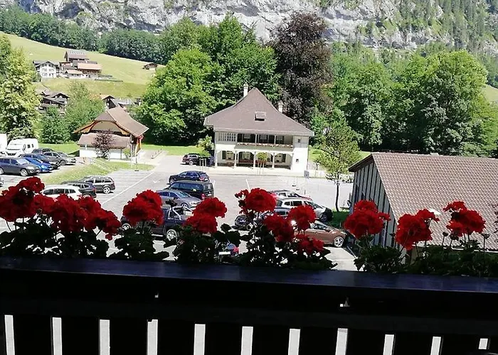 Staubbach Beautiful Waterfall * Lauterbrunnen