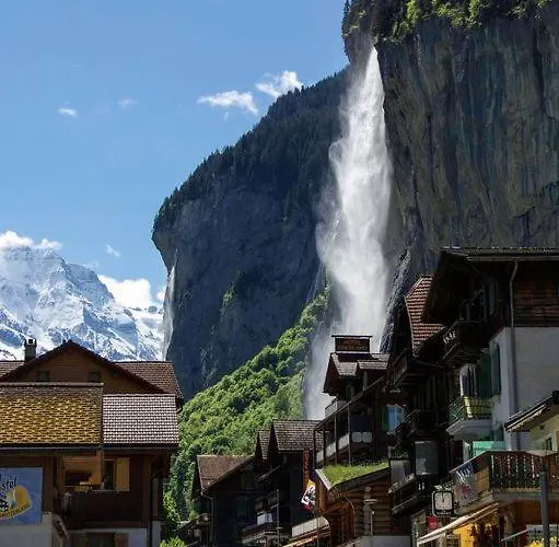Staubbach Beautiful Waterfall Lauterbrunnen