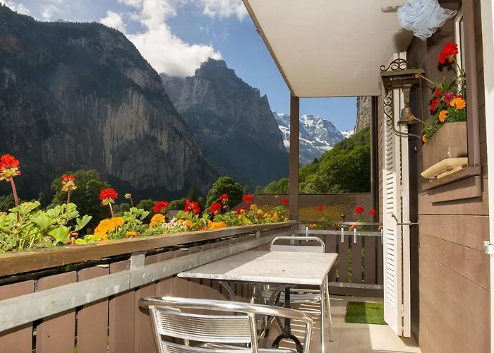 Staubbach Beautiful Waterfall Lejlighed *