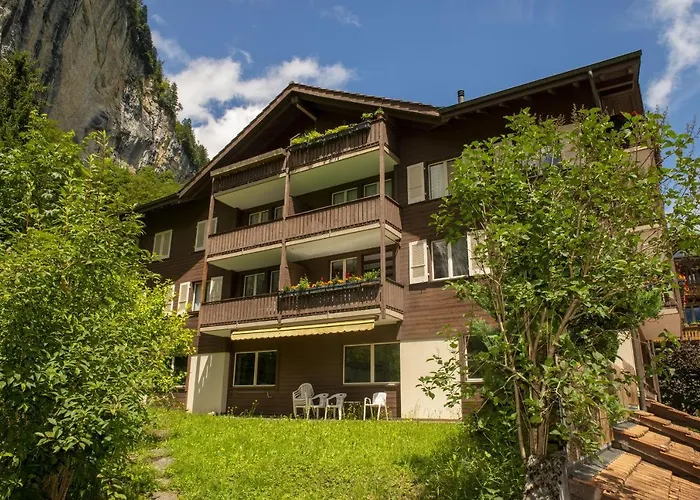 Staubbach Beautiful Waterfall Lauterbrunnen